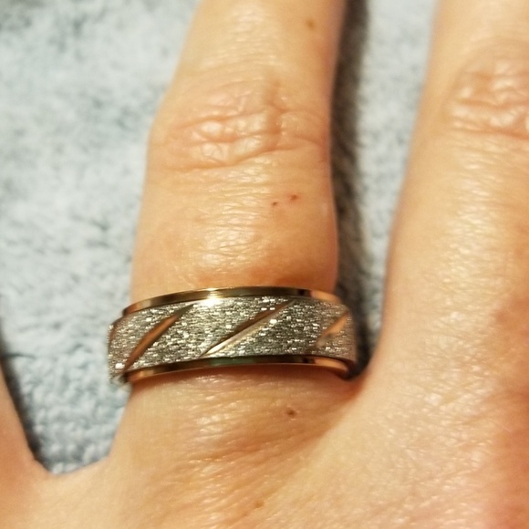 Titanium Rose Gold Spinner Band - Picture 3 of 5